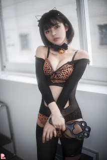 [PINK] U.Hwa (은유화) – Floral