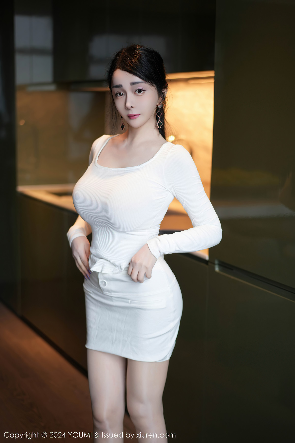 Youmi尤蜜荟 VOL.1107 YunEr允爾(69P)