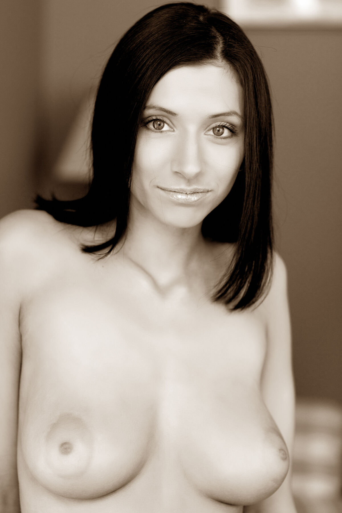 MetArt Simone B – Onschuld Part1 (56P)