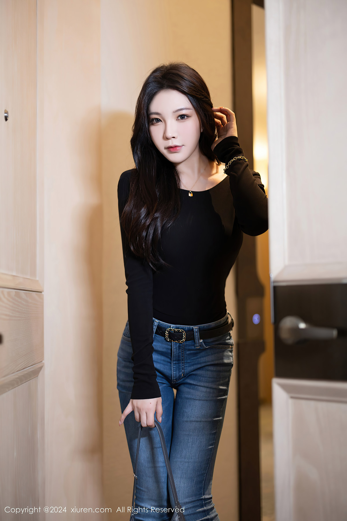 XiuRen秀人网 No.8385 徐莉芝Booty(81P)