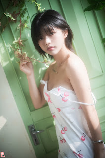 [PINK] U.Hwa (은유화) – Floral