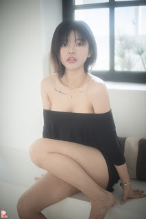 [PINK] U.Hwa (은유화) – Floral
