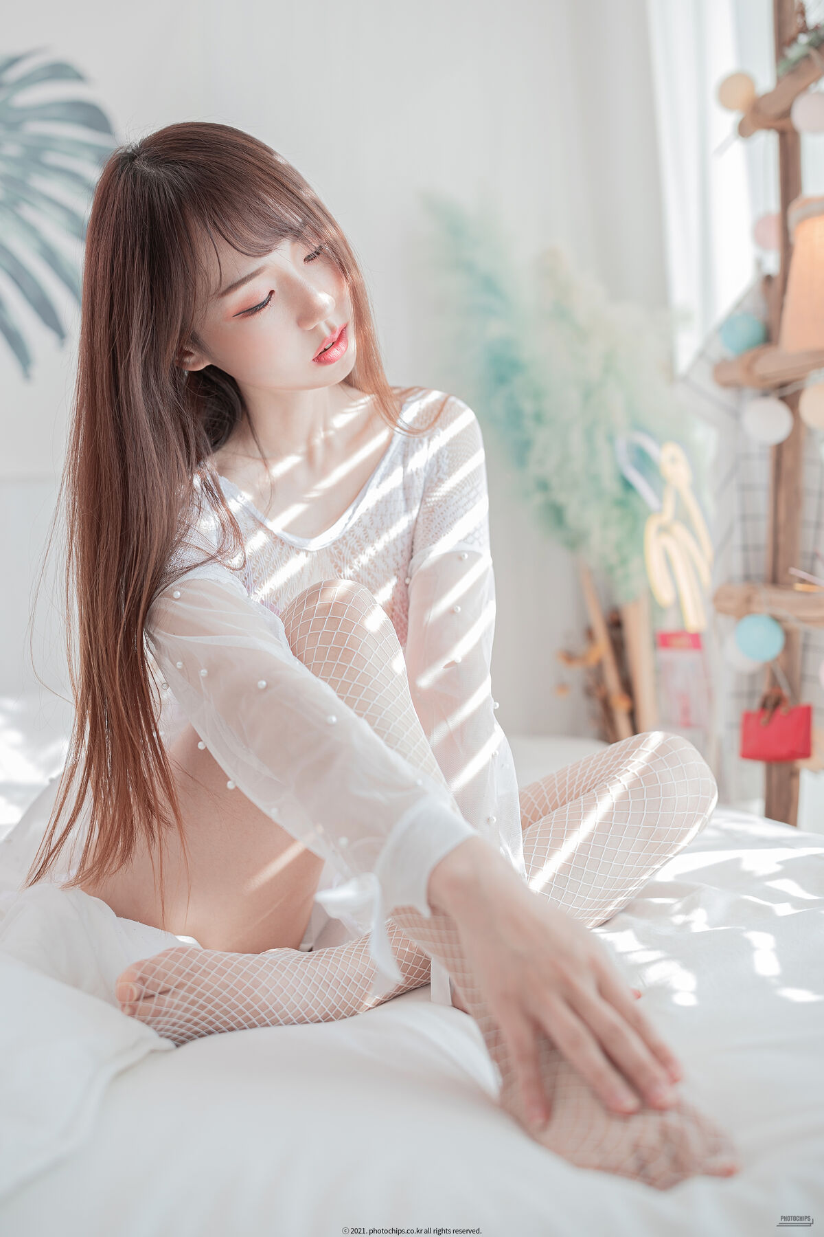 Photochips Vol.45 No.11 Usagi 우사기 – White Panty