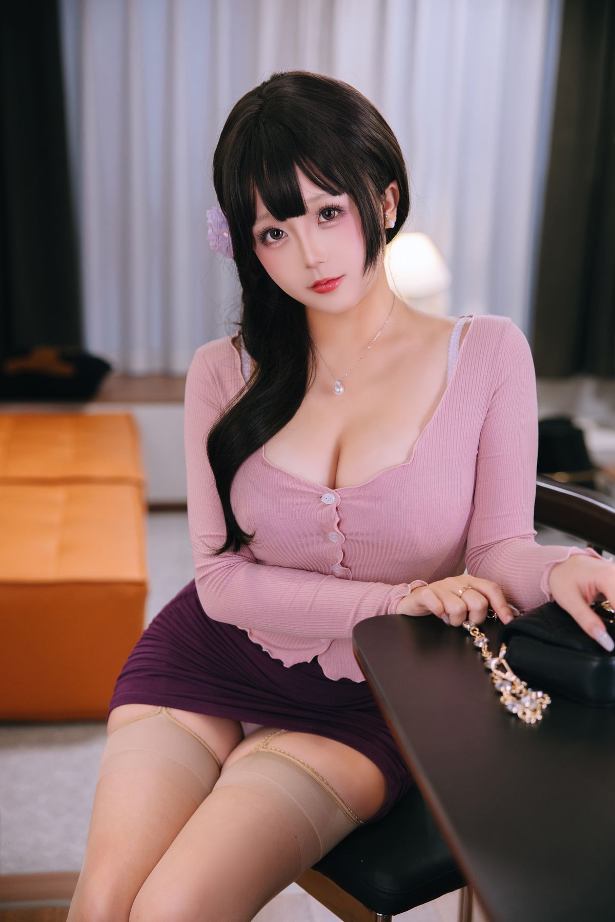 Coser@日奈娇 – 小妈 Part1 (60P – 6V)