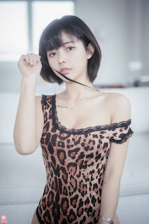 [PINK] U.Hwa (은유화) – Floral