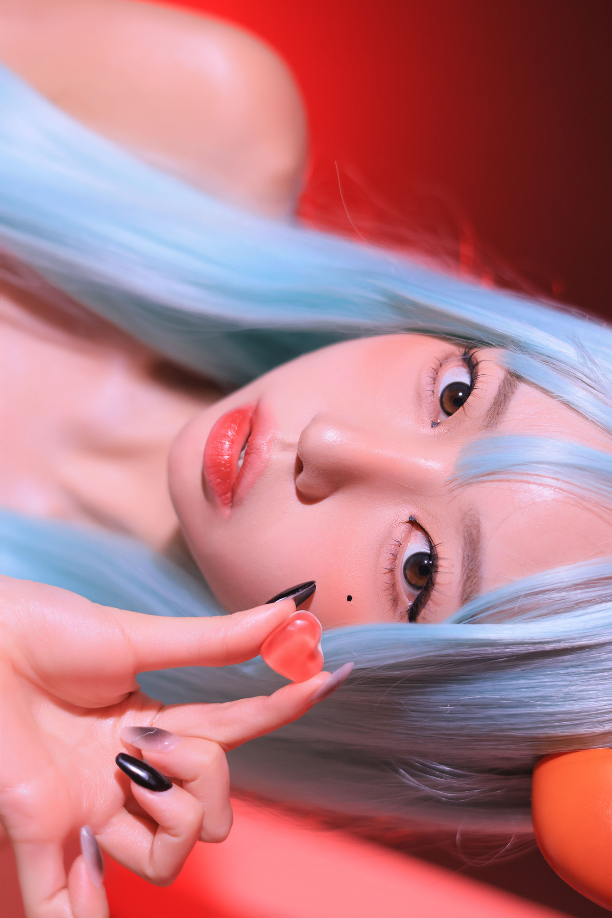 Dongeuran 동그란, PhotoBook 「Red Succubus」 Set.01