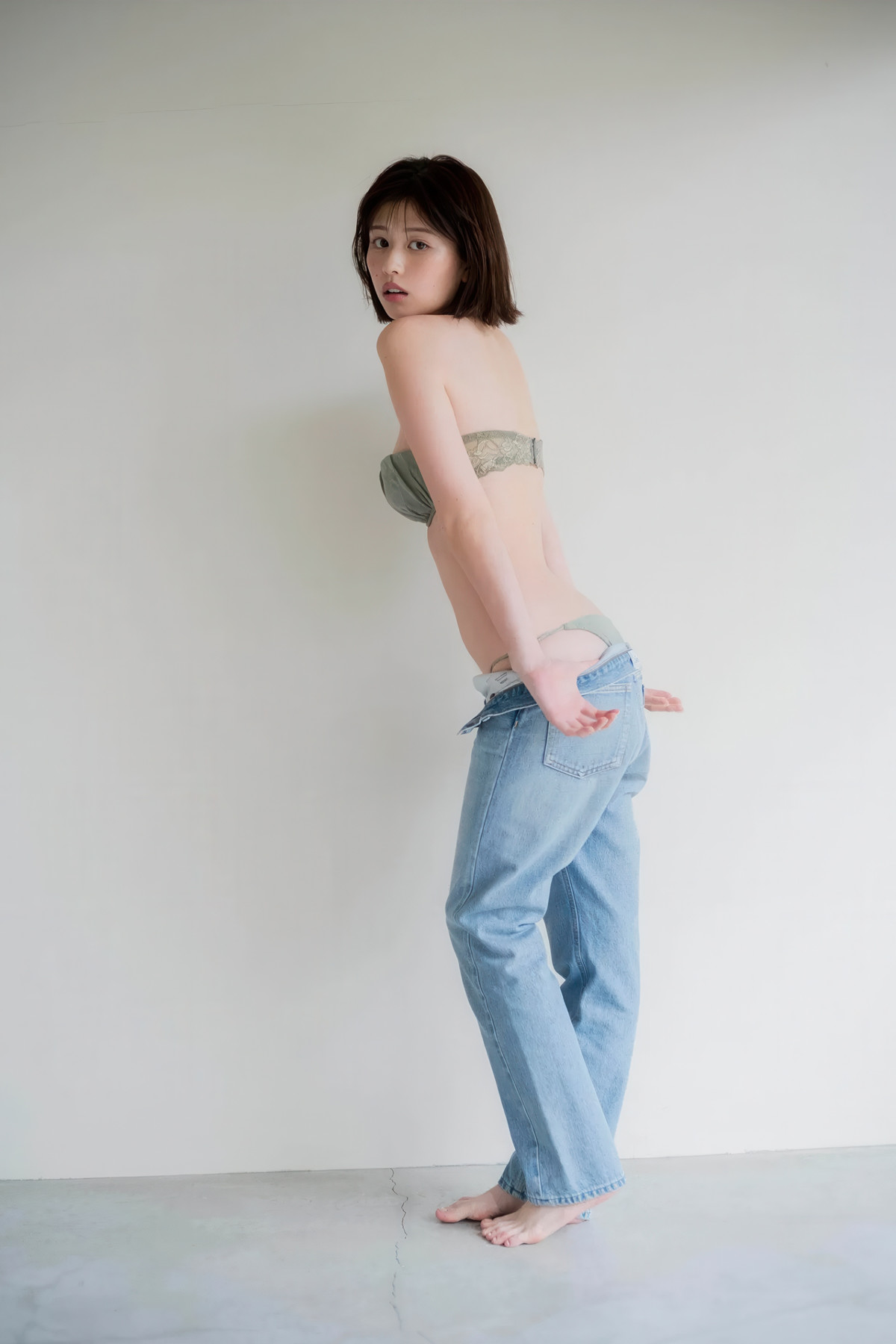 Yuzuha Saeki 冴木柚葉, FRIDAY Monthly Girl.047 完全未発表100カット Set.02