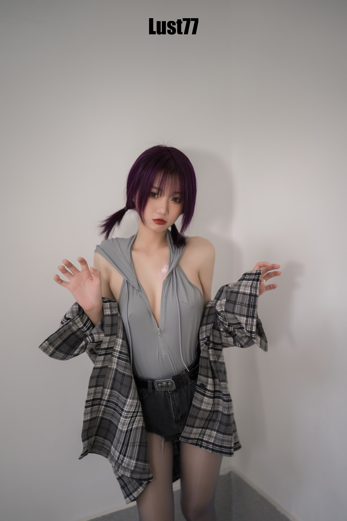 Cosplay 柒柒要乖哦 小灰兔(69P)