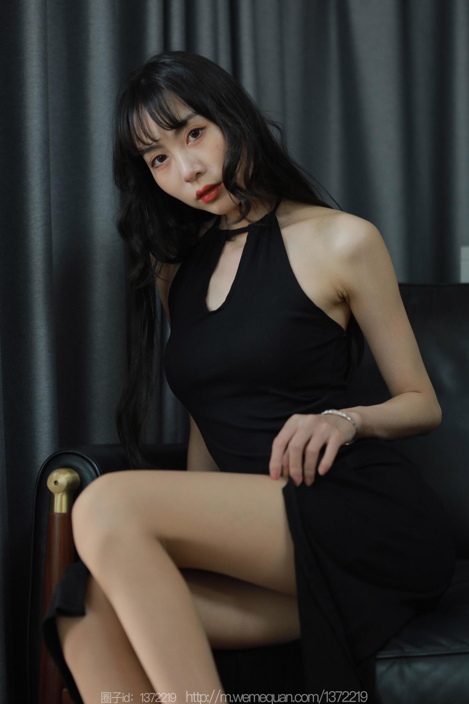 IESS异思趣向 - 模特：团团 《灵动脚步》