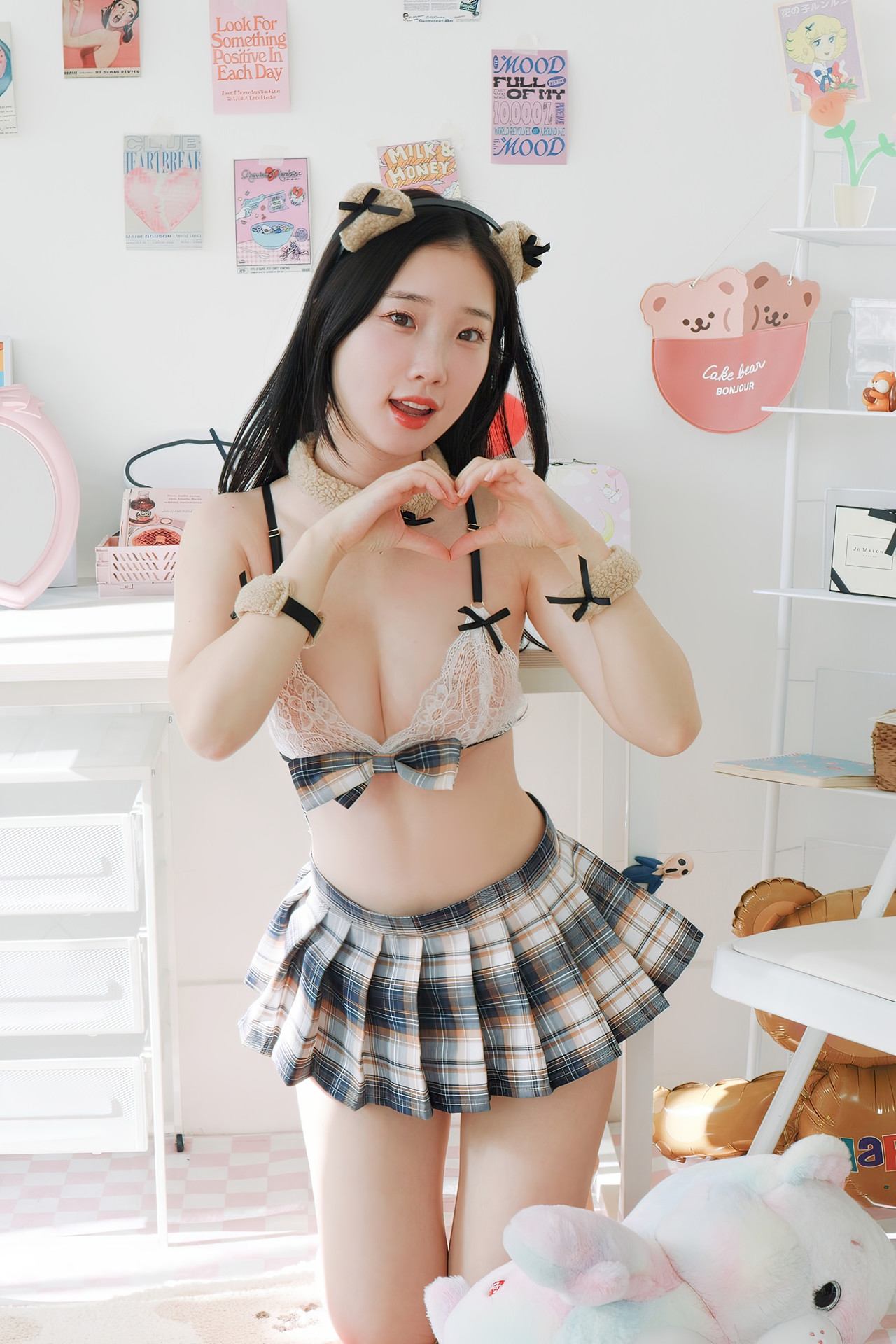 Pureding 퓨딩, Photobook Vol.10 Set.01