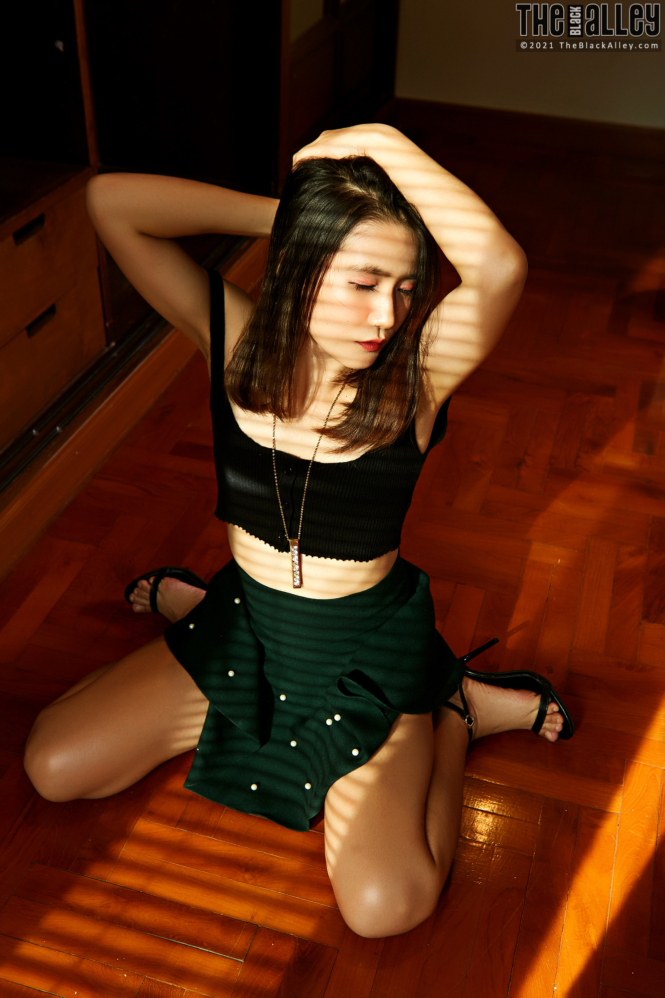 Chia Ling The Black Alley Photobook Set.41(100P)