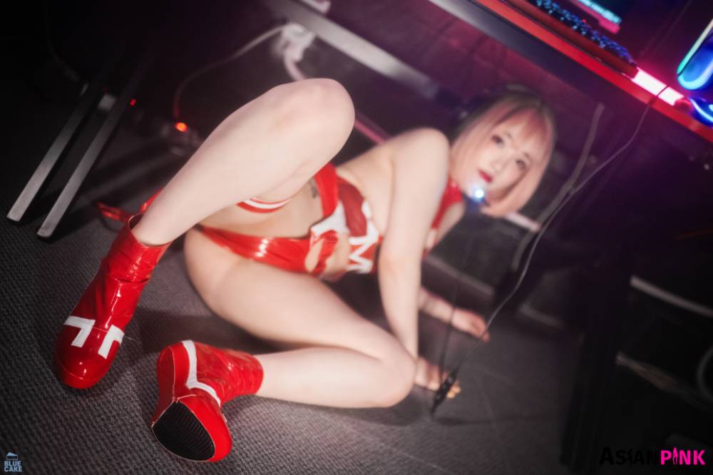 [BLUECAKE] Son Ye-Eun (손예은) – Code 002 Mini