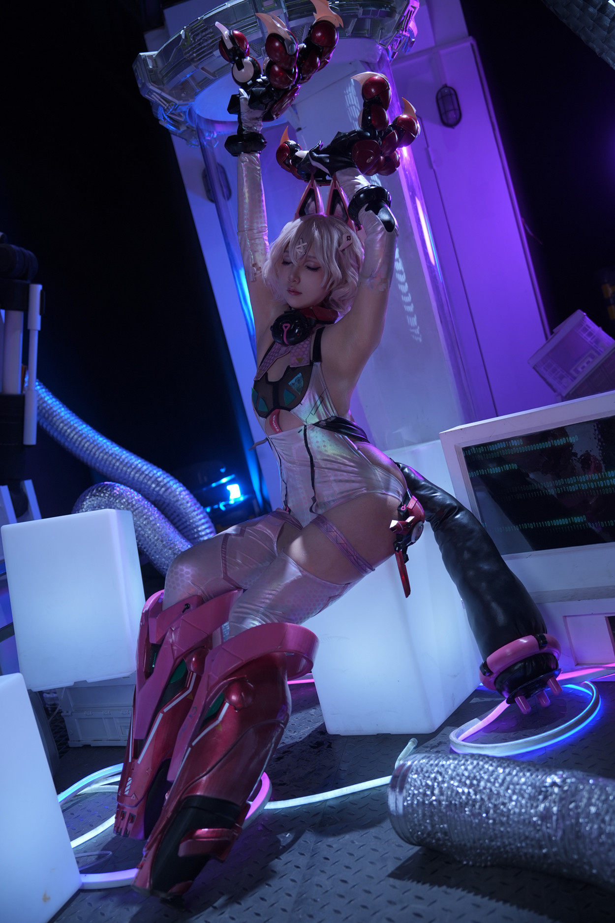 Cosplay 小和甜酒 交错战线绯俐(50P)