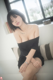 [PINK] U.Hwa (은유화) – Floral