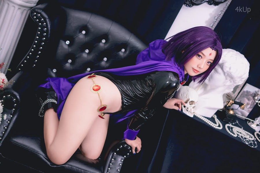 Coser@Messie Huang Raven