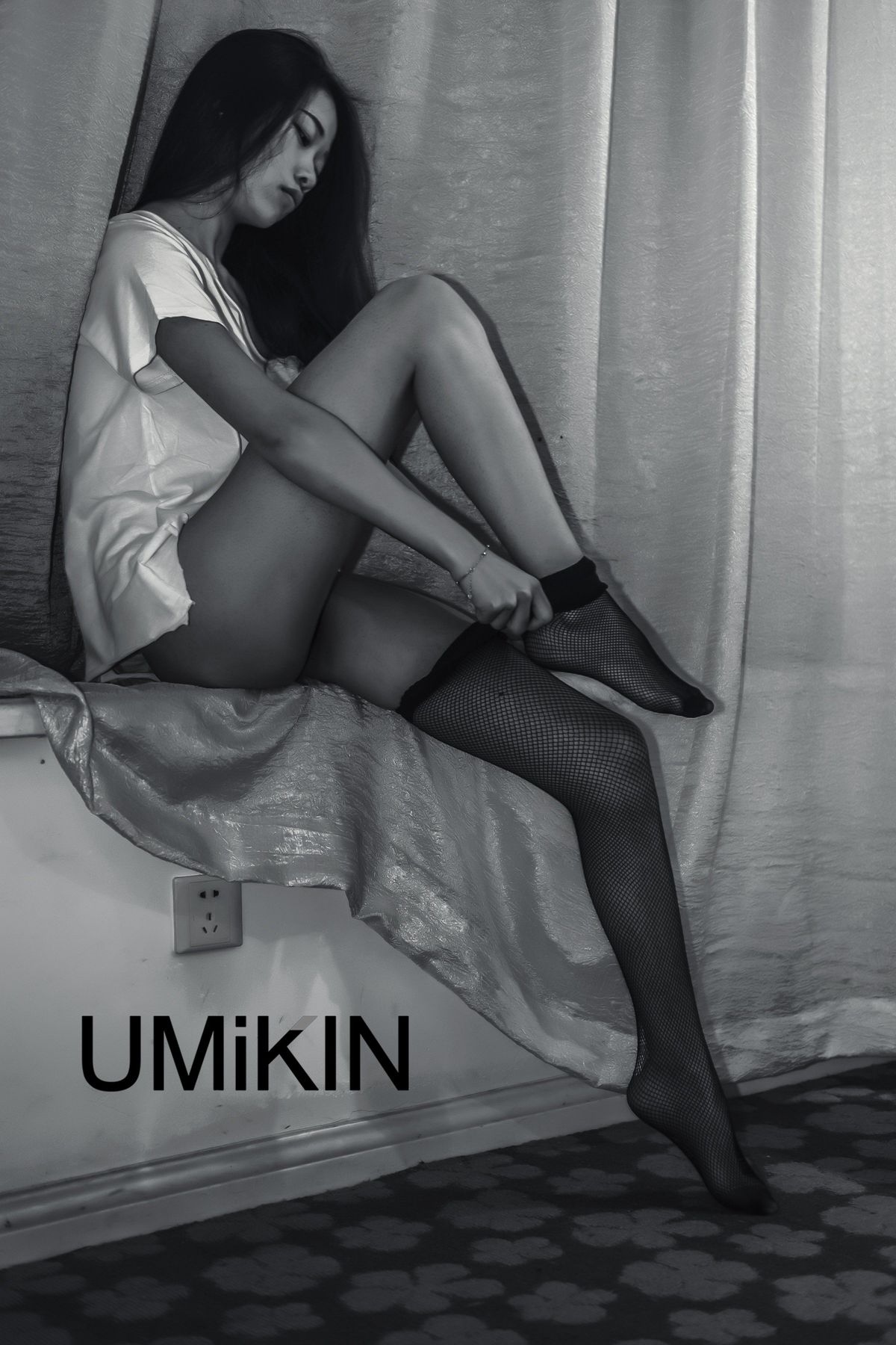 Umikin Adult Photography – 知名唯美情色摄影大咖 约拍超美御姐熟女大合集 Part03 (72P)
