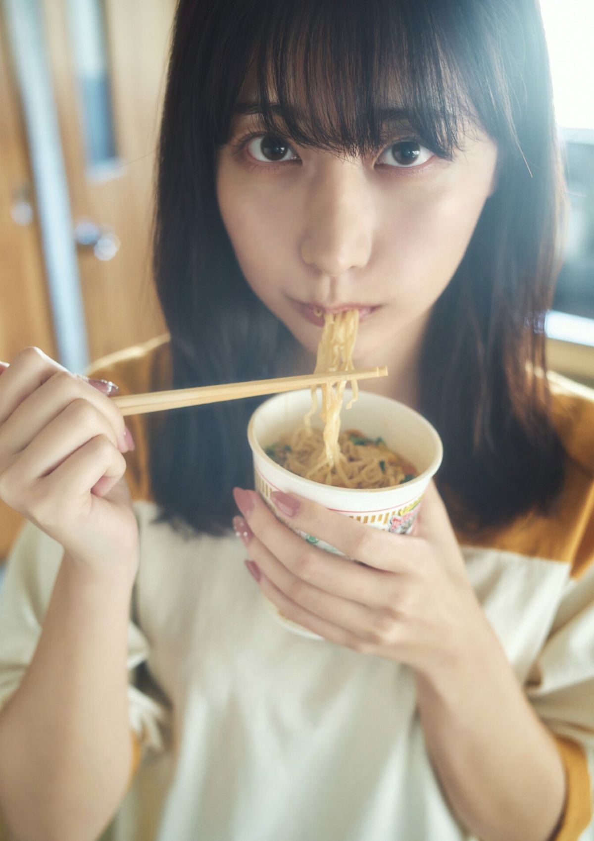 JP Yuka Suzuki 鈴木優香 – どうする (50P)