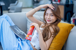 SiS Magazine P2