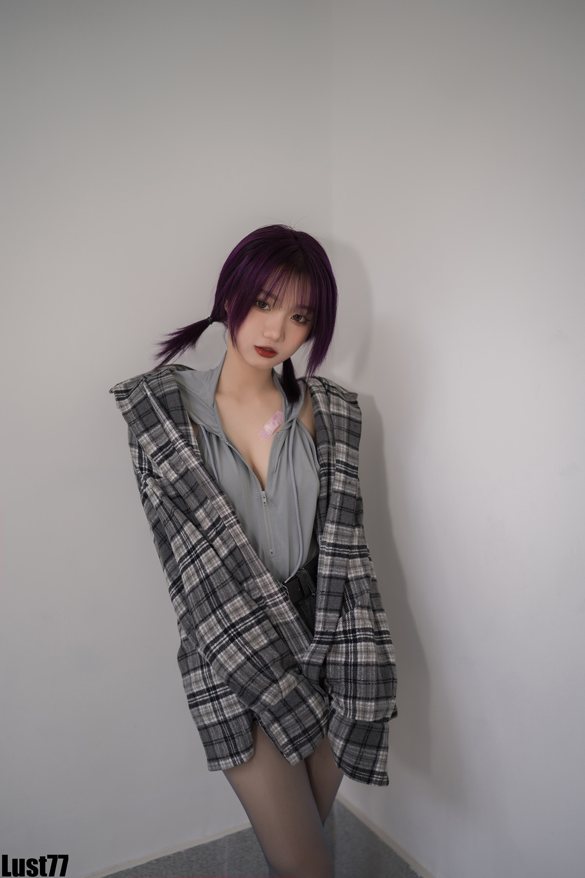 Cosplay 柒柒要乖哦 小灰兔(69P)
