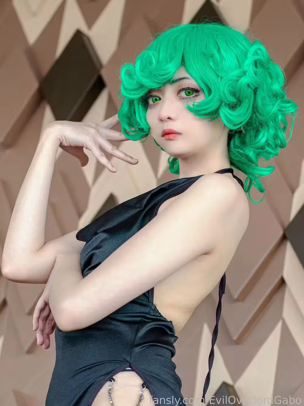 邪惡的霸王加博 – tatsumaki