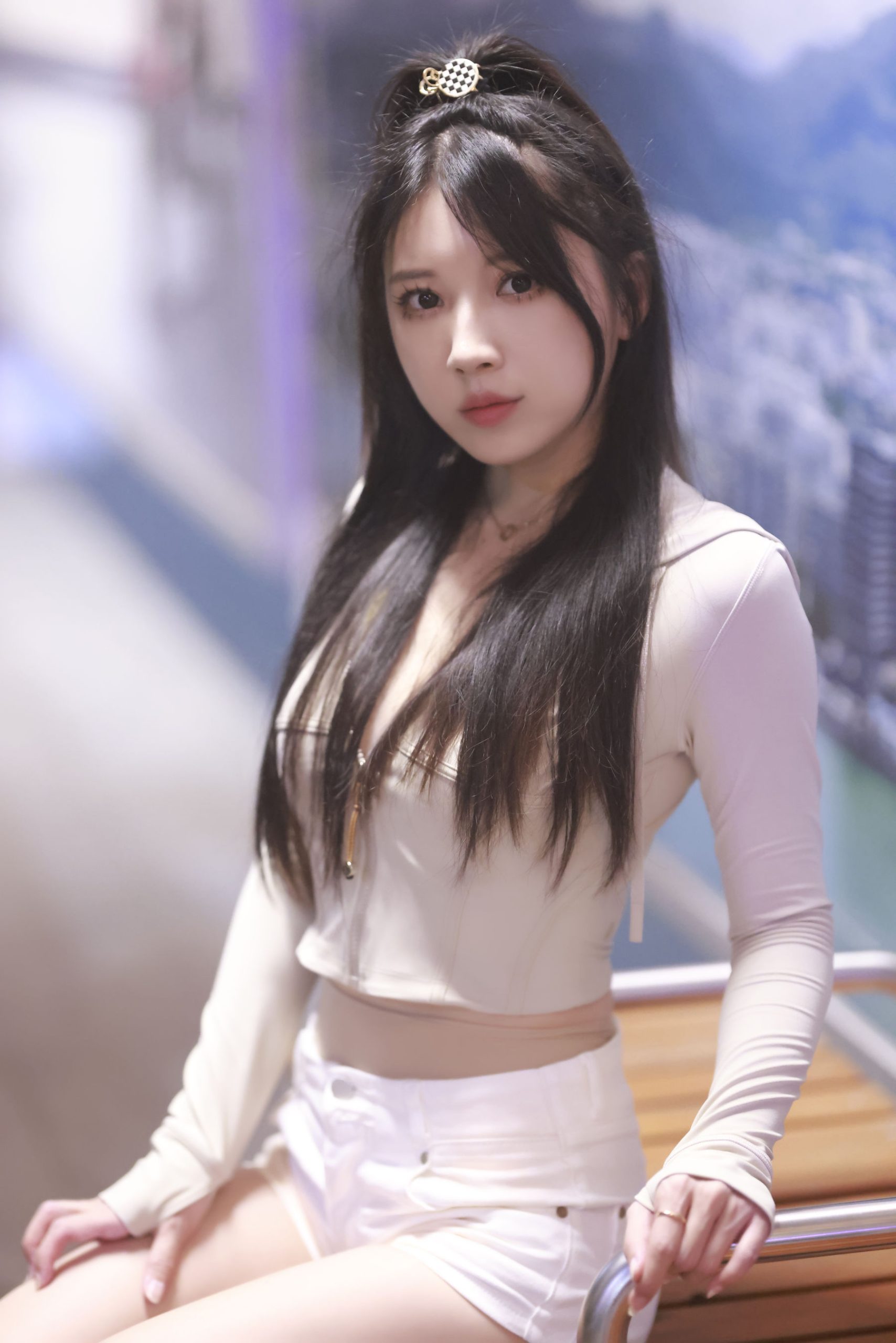 斗鱼主播小女巫露娜 - 芳踪