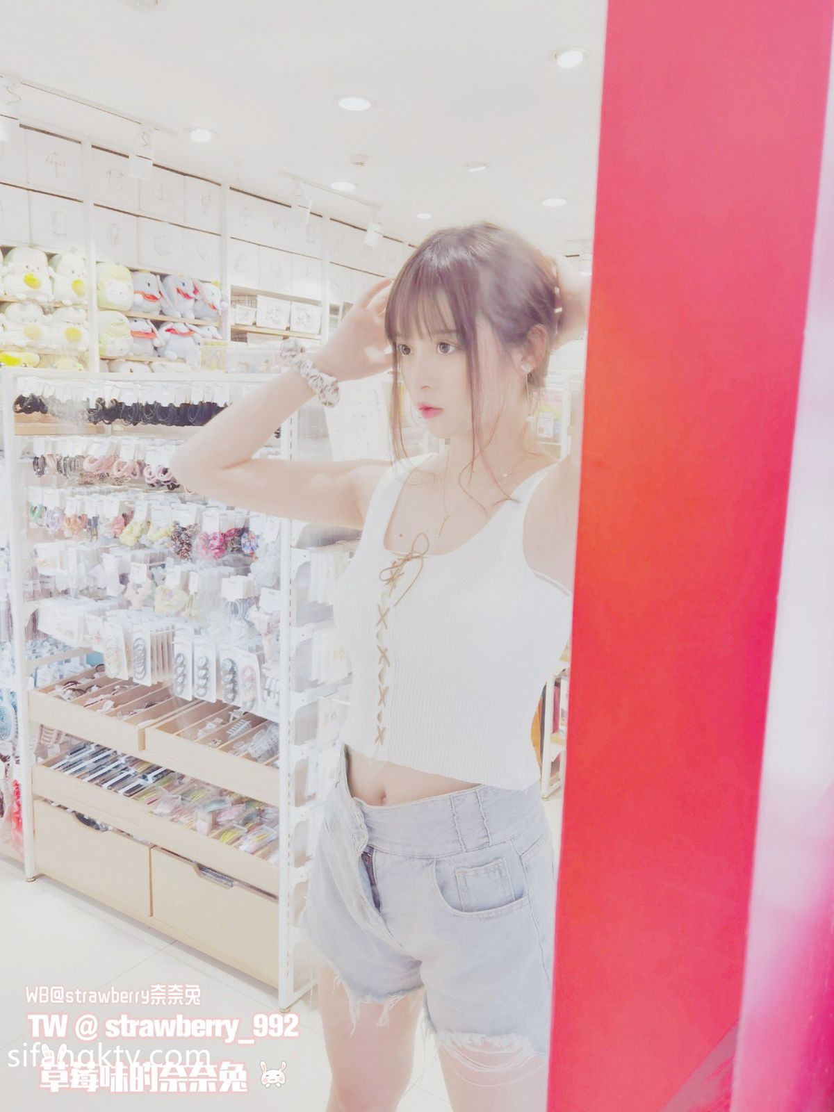 Coser@草莓味奈奈兔 – 付费福利私拍合集 Part4 (54P)