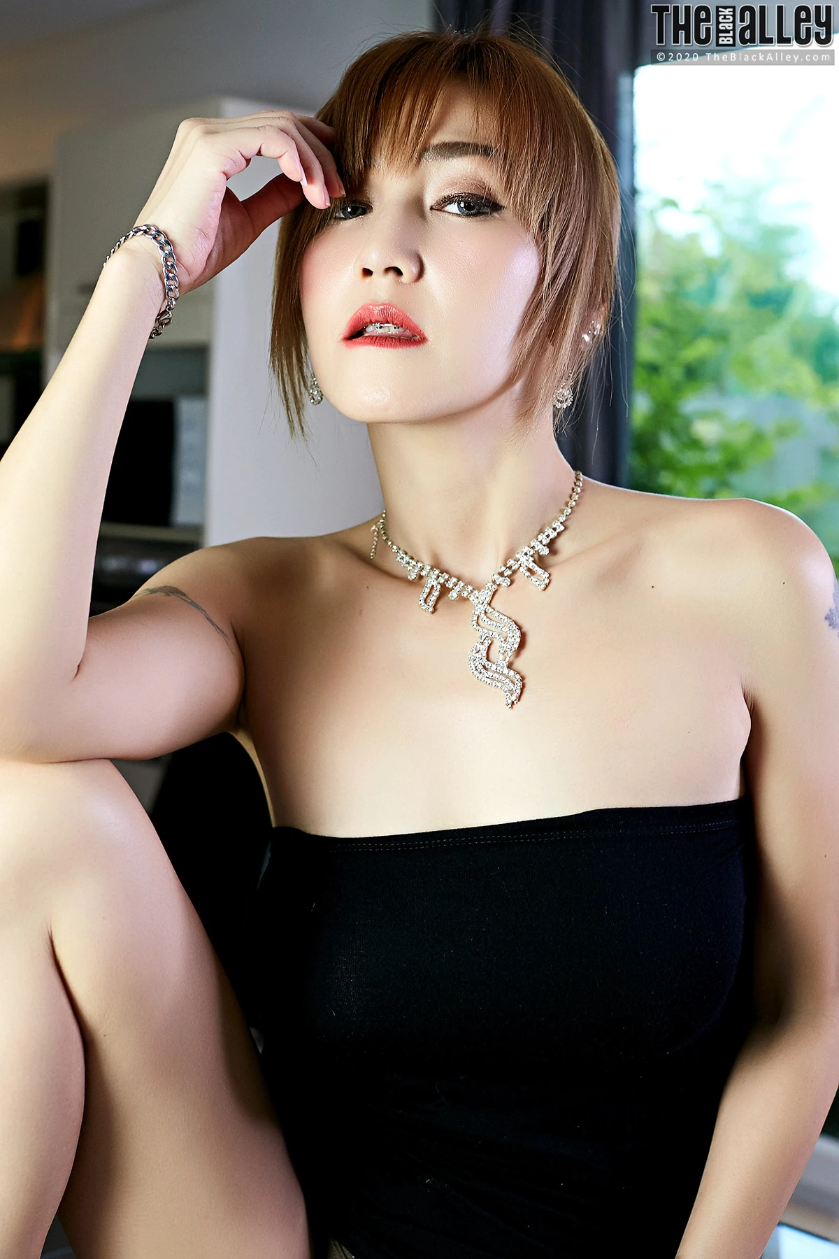 Yuri The Black Alley Photobook Set.49