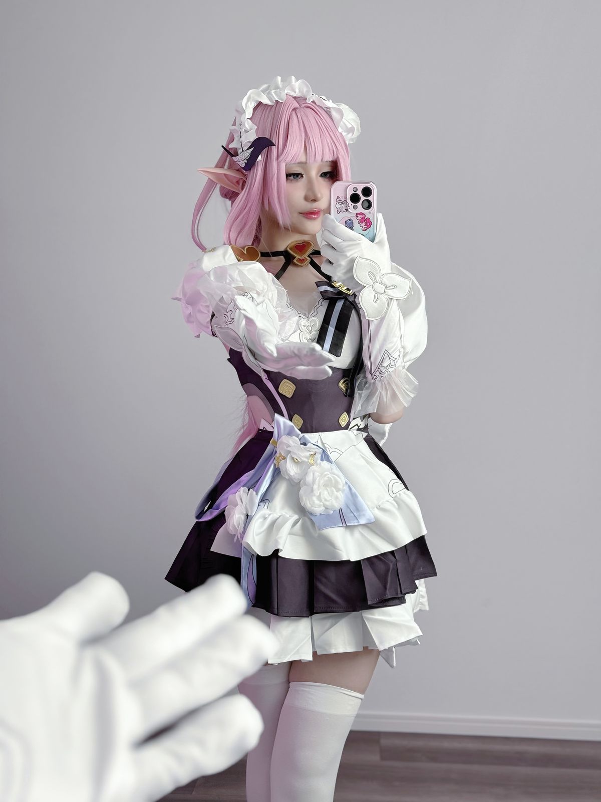 Coser@幼愛youmeko – 爱莉希雅女仆 (21P)