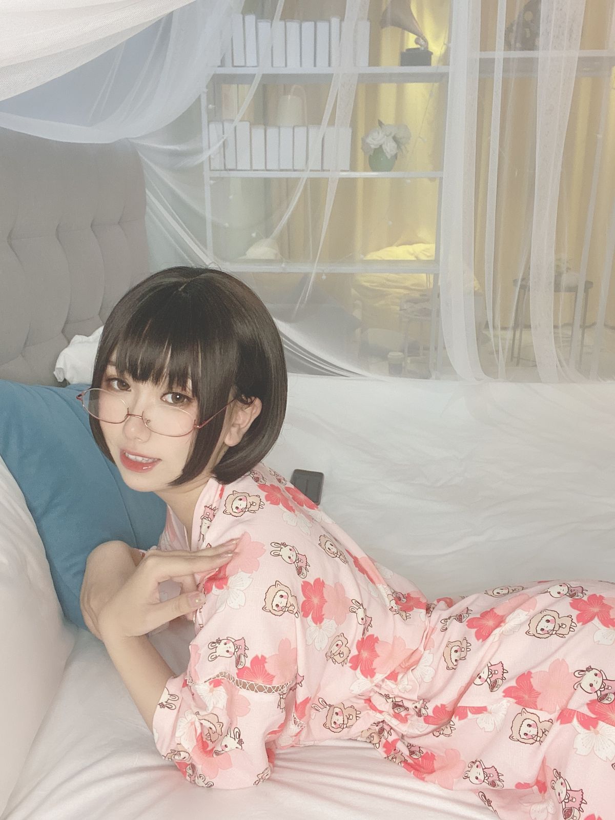 Coser@芋圆侑子 – 少妇 Part1 (58P – 8V)