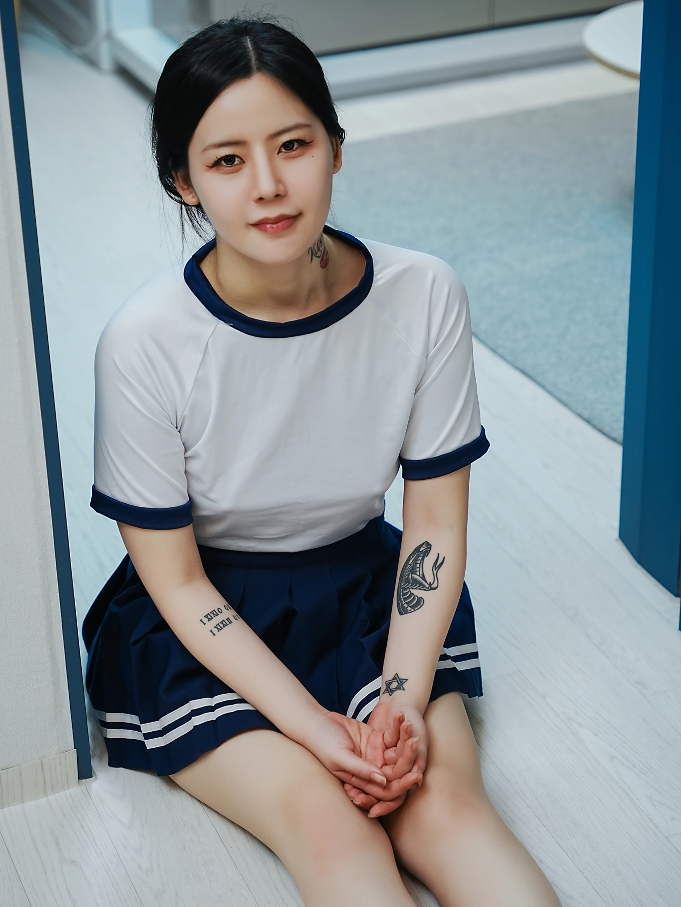 Choi Ri 최리, Photobook Vol.01 「Bloomers」 Set.01