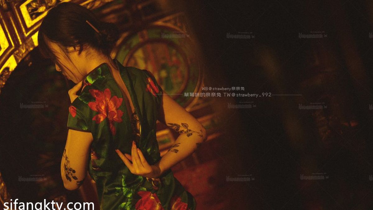 Coser@草莓味奈奈兔 – 付费福利私拍合集 Part4 (54P)