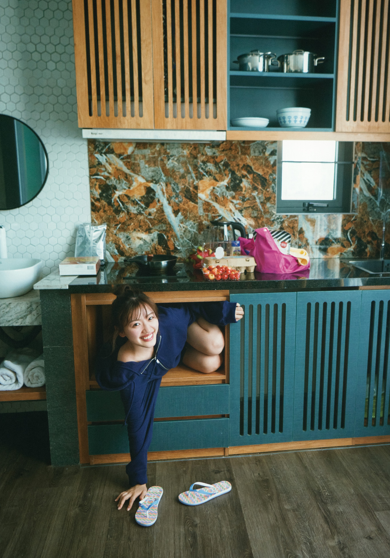 Mirei Sasaki 佐々木美玲, 1st写真集 「陽射しのパレード」 Set.01