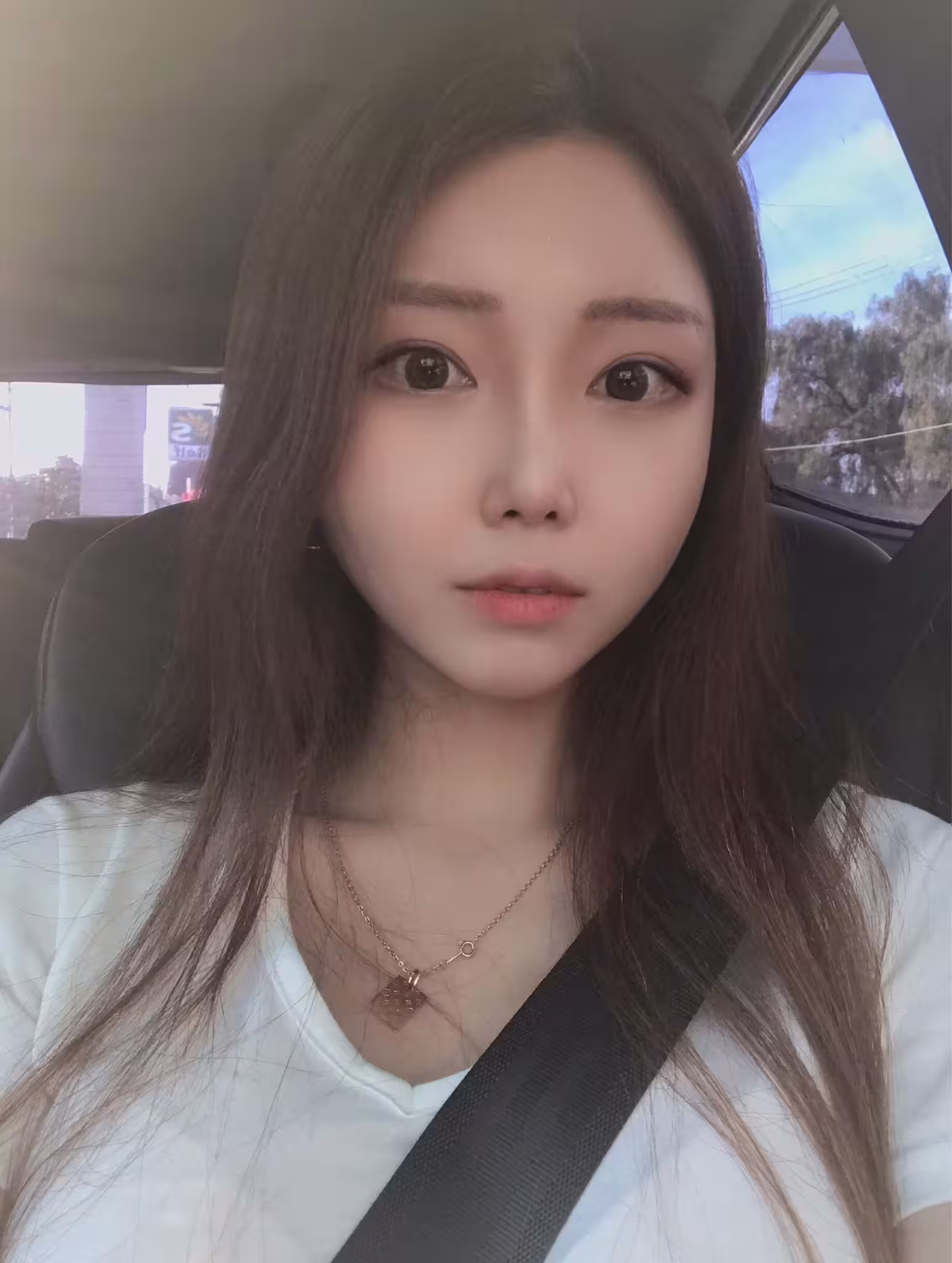 Euna __- 33（22p）