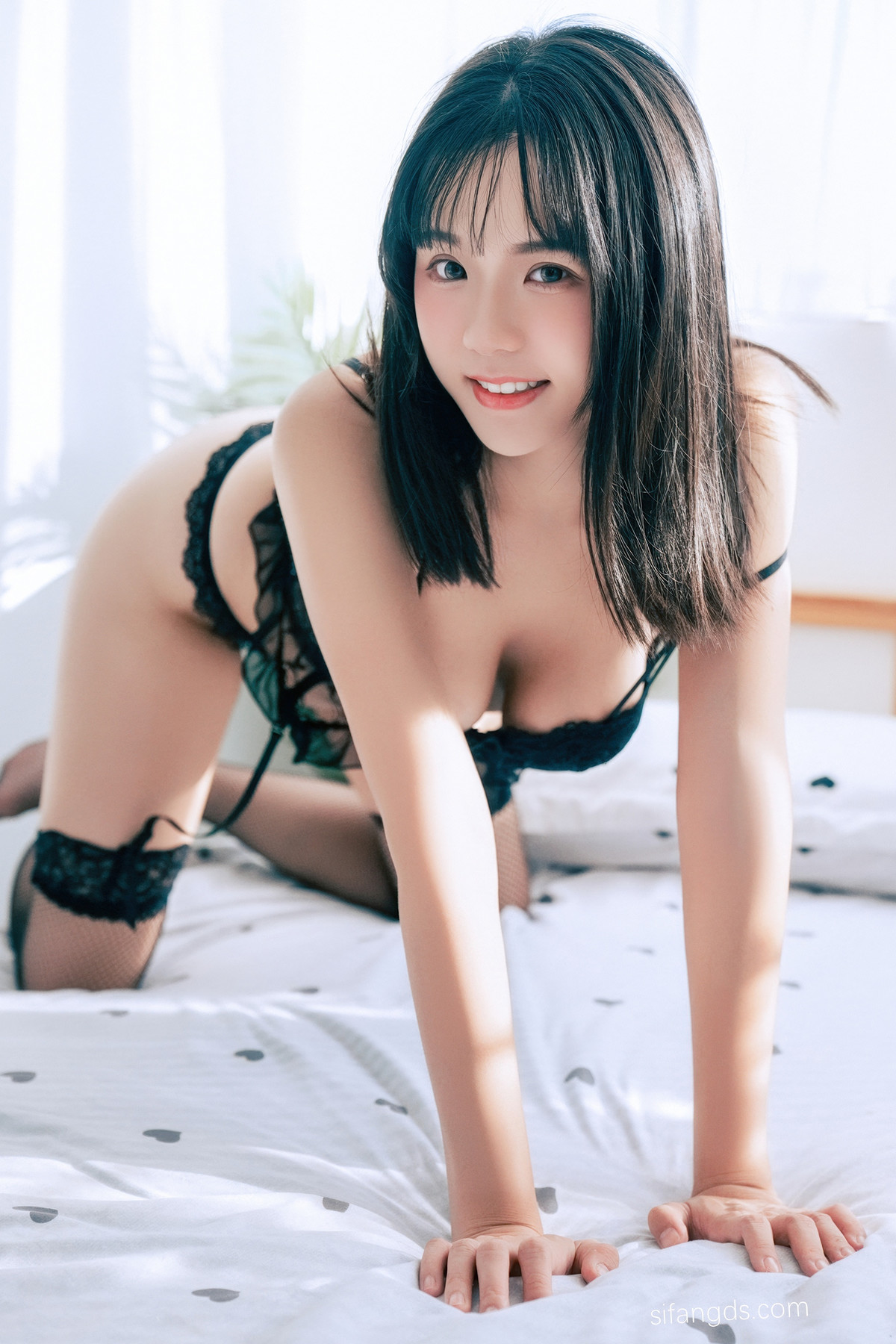 JVID Angela寶7 – 被按摩師玩弄の墮落妻子－寶七🔥被技巧高超的手技開發出性感帶 Set.01