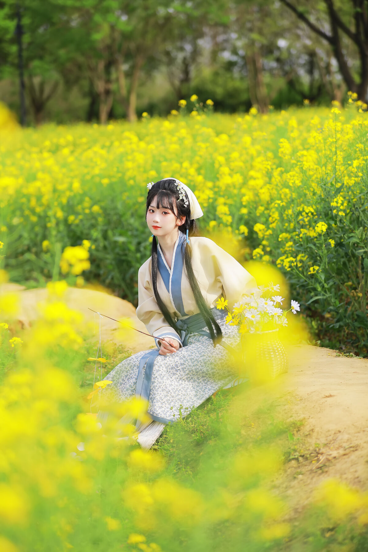 YiTuYu艺图语 Vol.8416 周周Ay (26P)