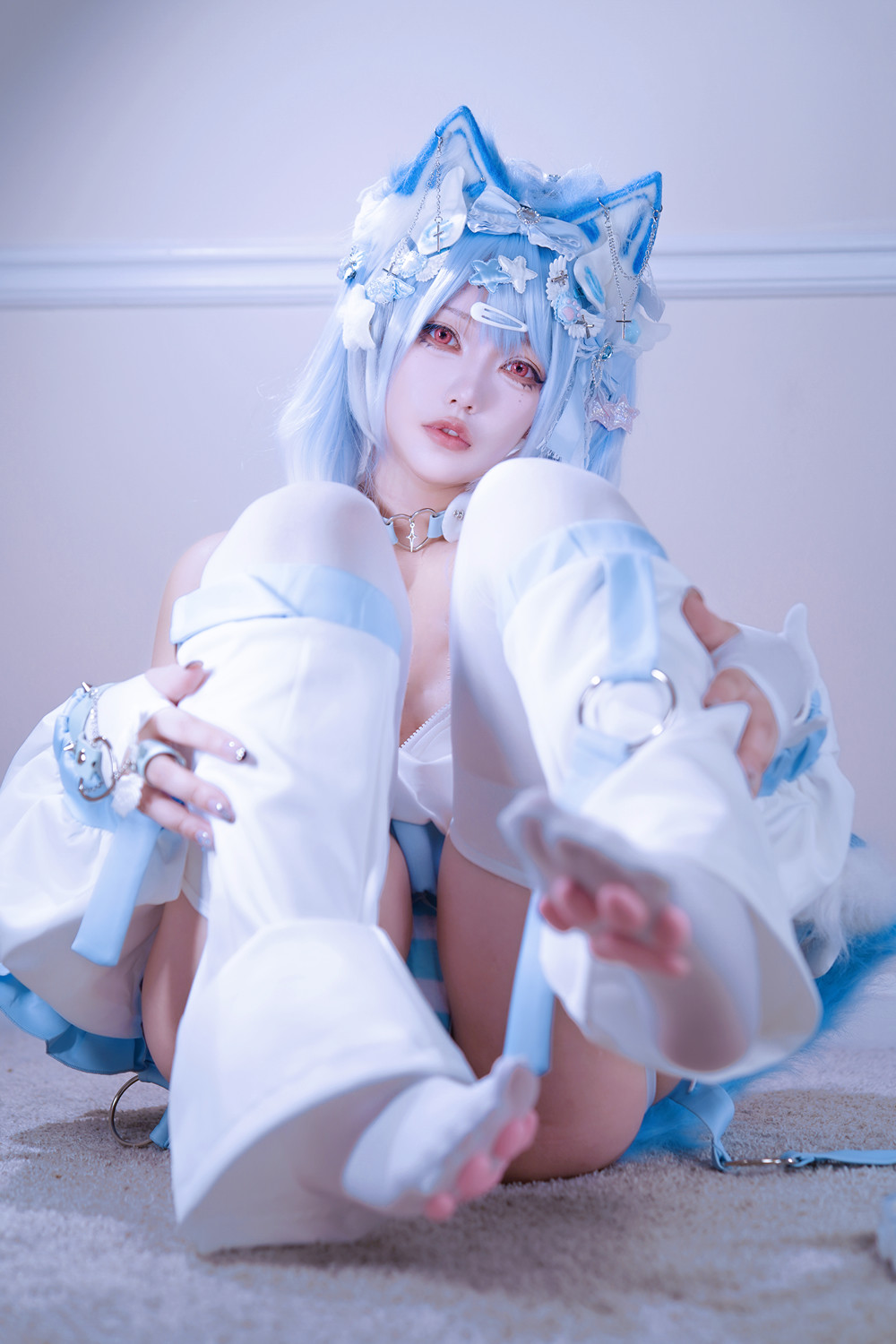 Cosplay 狐洛洛子 – 水色猫猫头