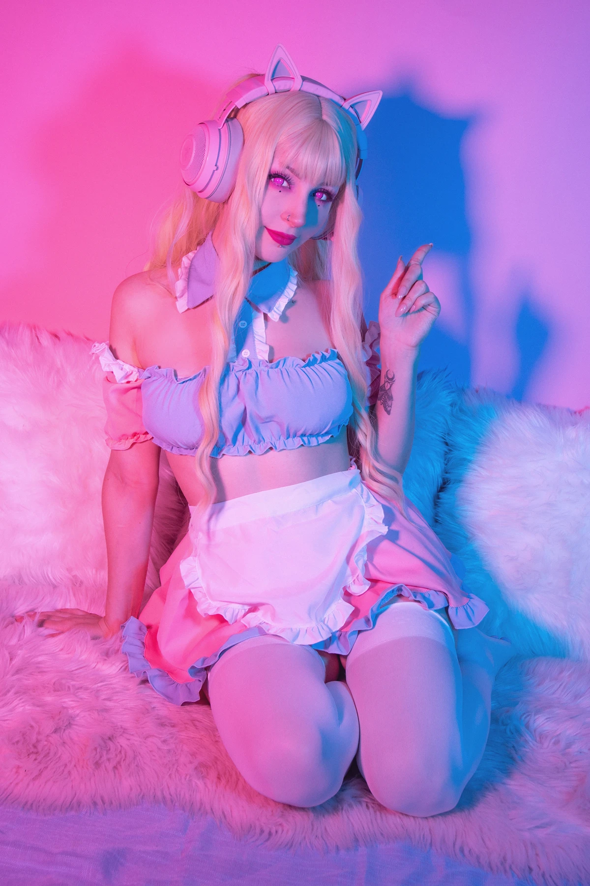 Cosplay Shiro Kitsune – 粉红女佣 Pink Maid