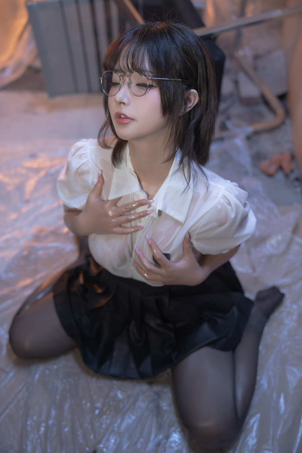 Cosplay Yuuhui玉汇 电梯间 尾行 Set.02(70P)
