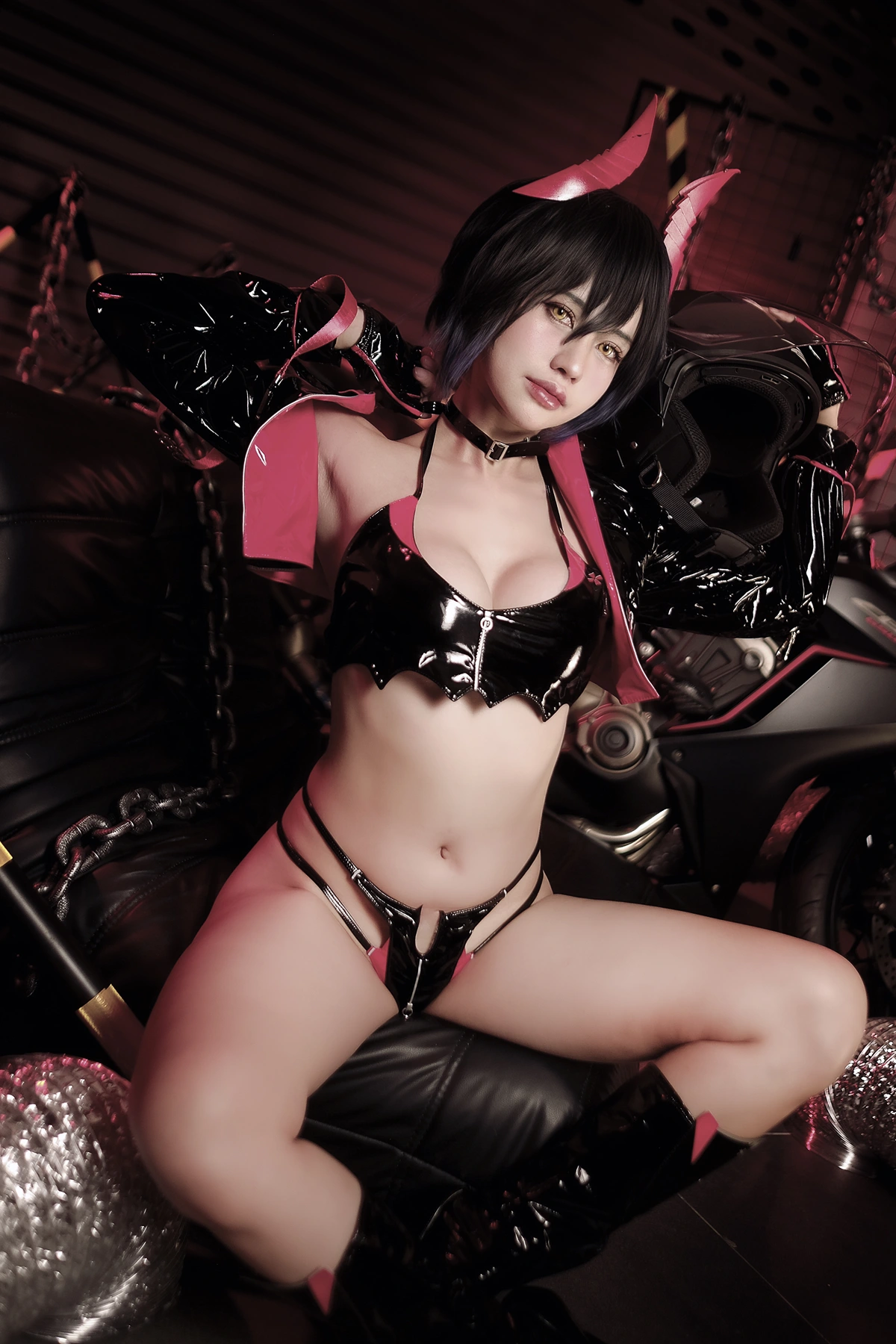 Cosplay PingPing平平 – Rossana NIKKE