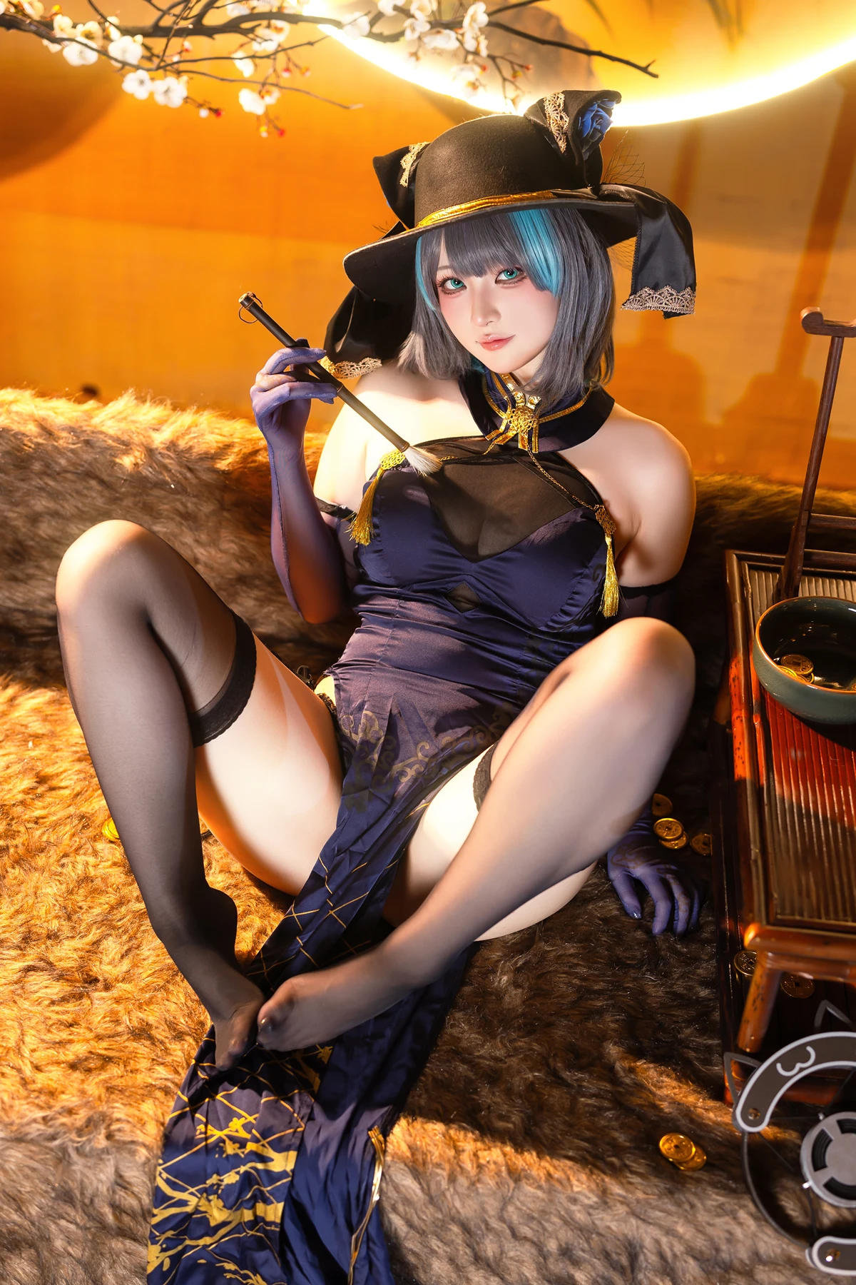 Cosplay 屿鱼 – 金装猫猫头