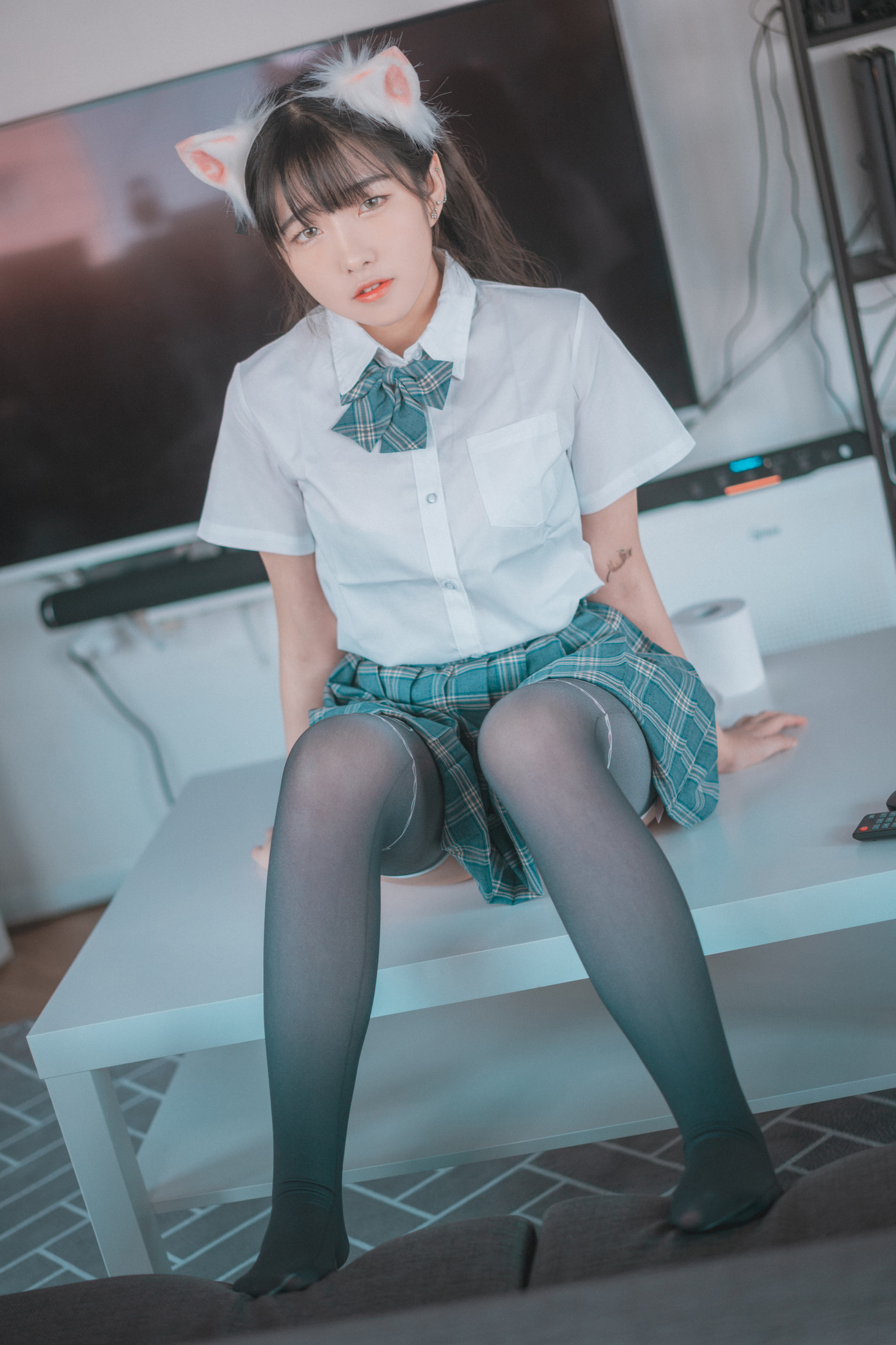 Sonson 손손, DJAWA ‘Plug Me In’ Set.01(37P)