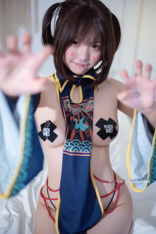 Cosplay KANEKO咔喵 – 碧蓝航线 华甲僵尸