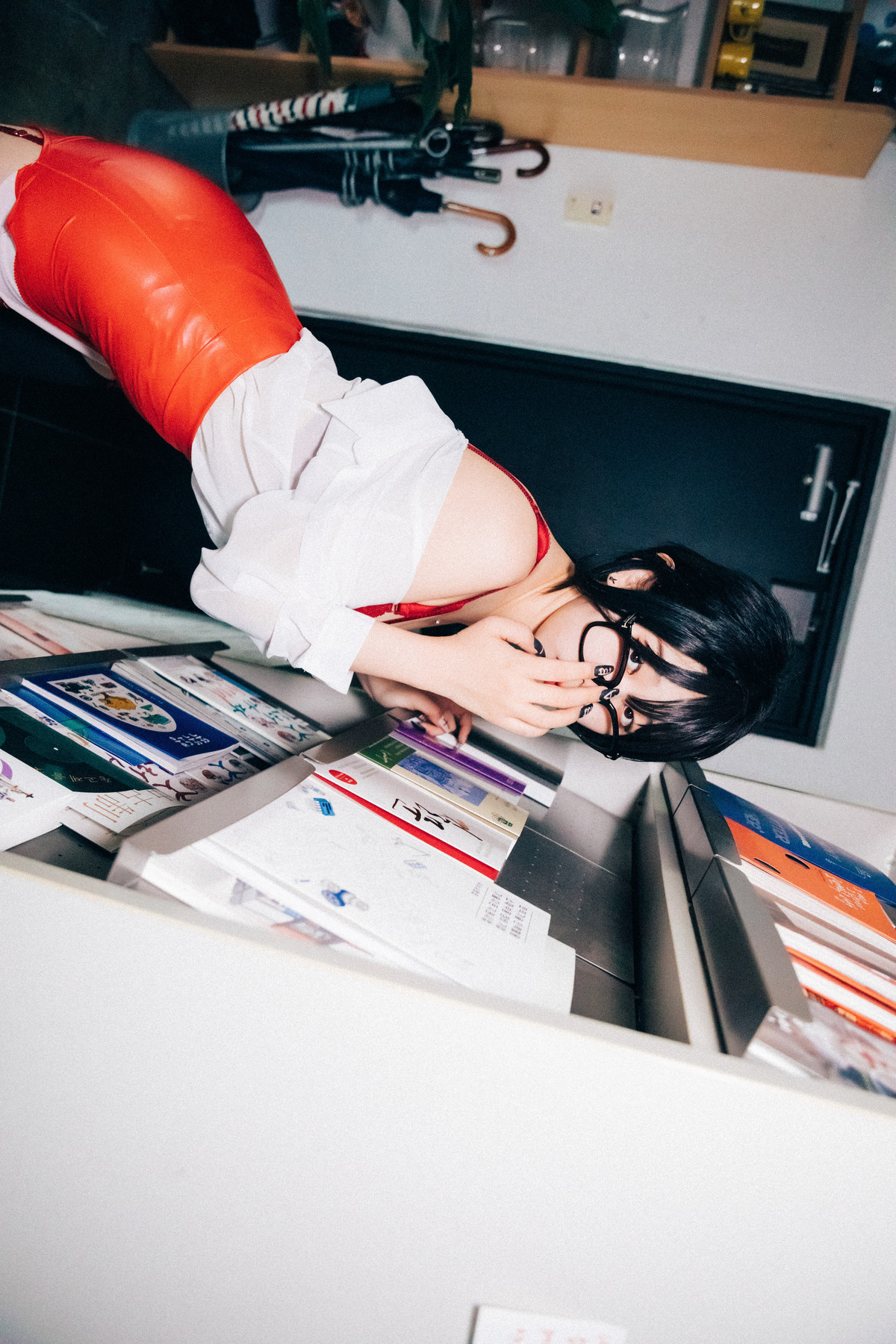 ZIA.Kwon 권지아, Loozy ‘Office Slave’ Set.04(51P)