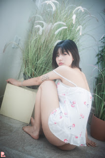 [PINK] U.Hwa (은유화) – Floral