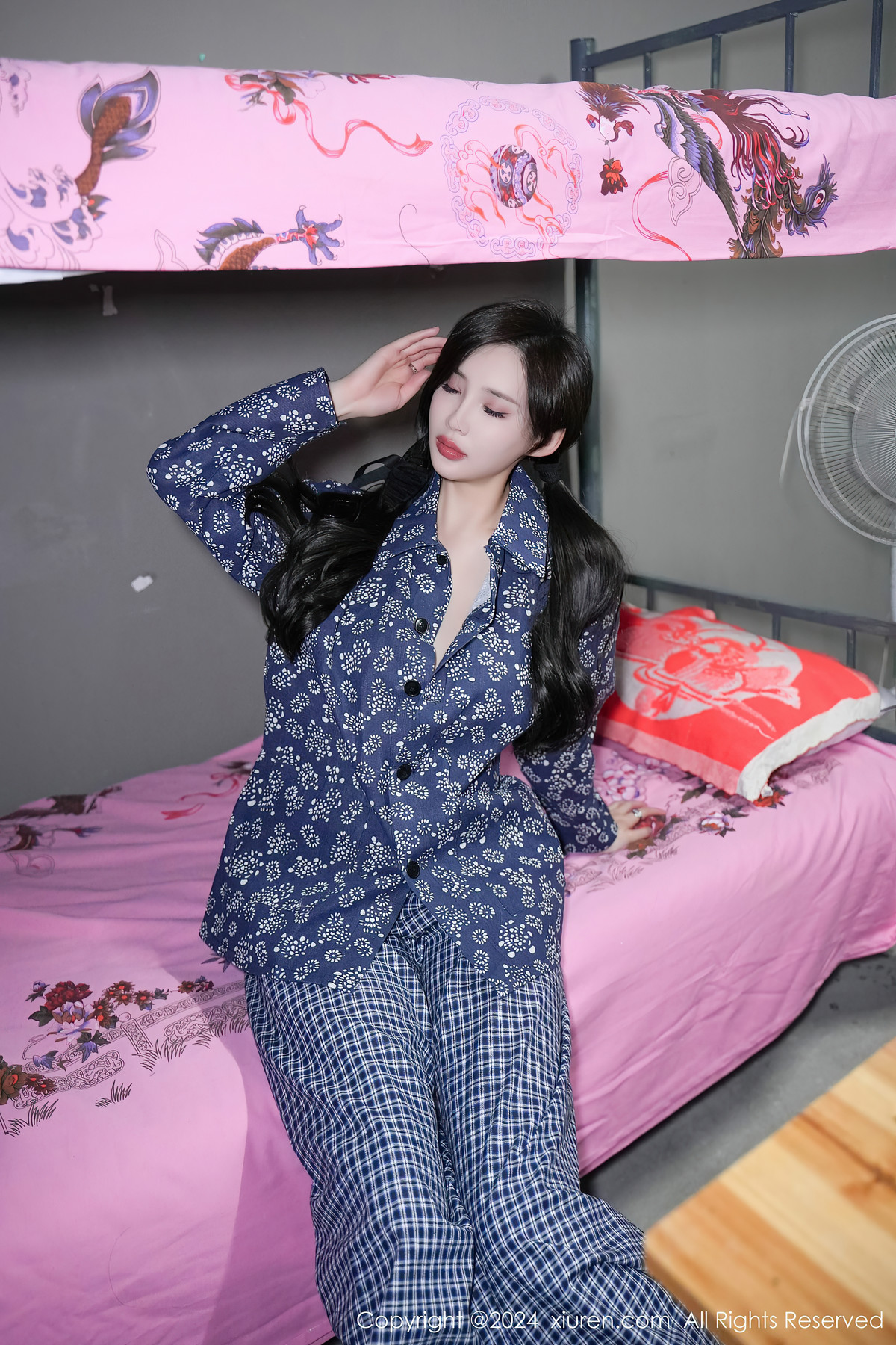 XiuRen秀人网 No.7915 Carol周妍希(70P)
