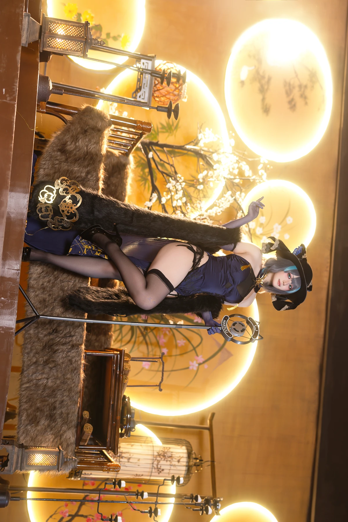 Cosplay 屿鱼 – 金装猫猫头