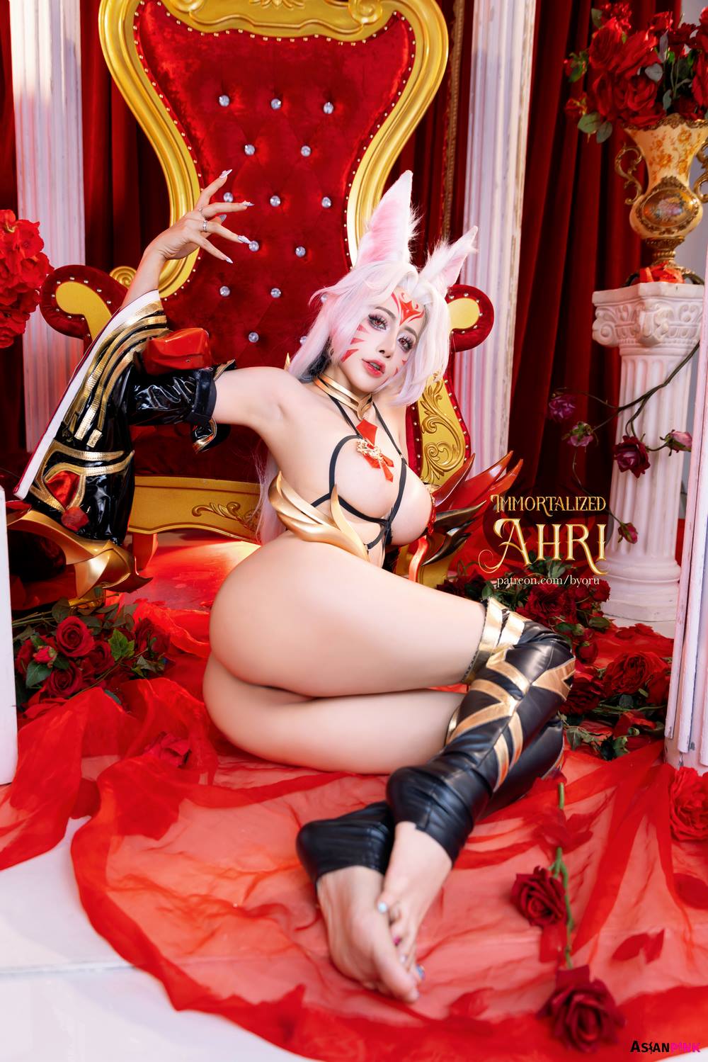 Byoru (ビョル) cosplay Immortalized Legend Ahri – League of Legends