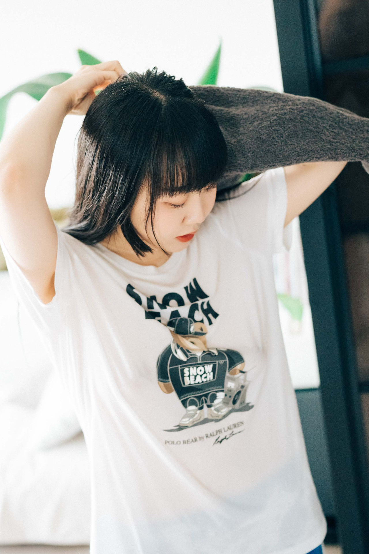 Doyeon 도연, Haivia Photobook ‘Sudden Visit’ Set.01(50P)