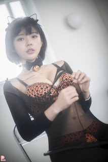[PINK] U.Hwa (은유화) – Floral