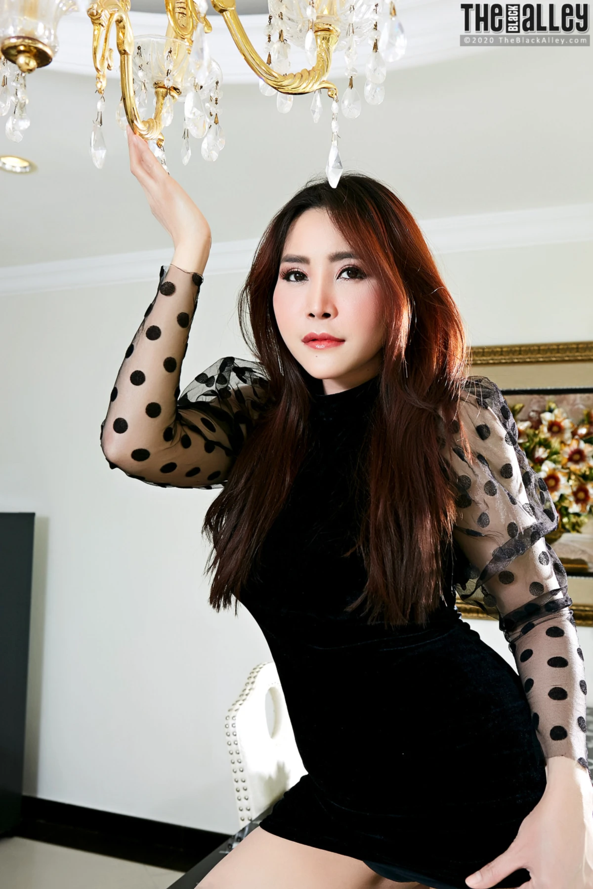 Olivia The Black Alley Photobook Set.18